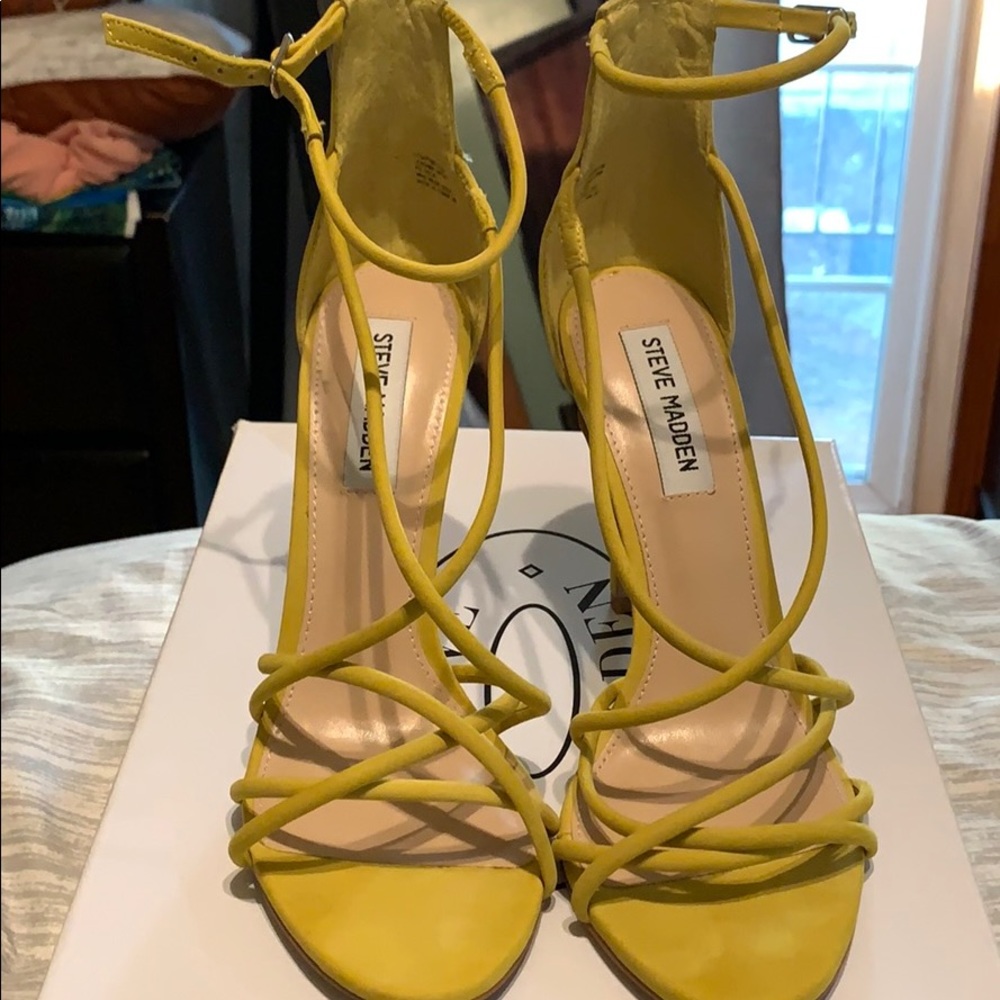 Shoes - Picture 6 of 6